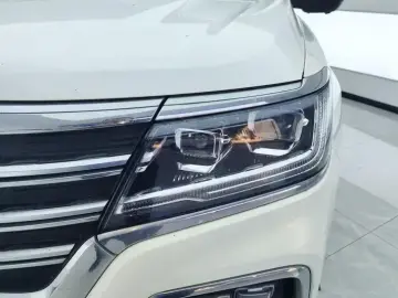 2019 Roewe RX8 с пробегом 55 000 км