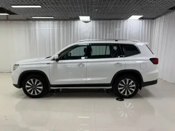 2019 Roewe RX8 с пробегом 61 500 км