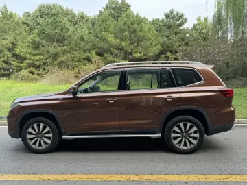 2018 Roewe RX8 с пробегом 70 000 км