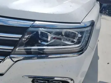 2018 Roewe RX8 с пробегом 121 000 км