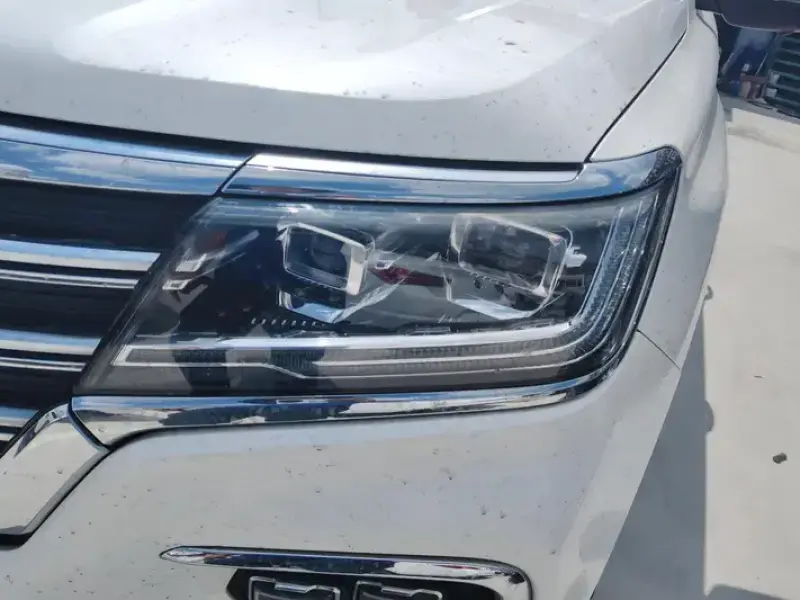 2018 Roewe RX8 с пробегом 121 000 км