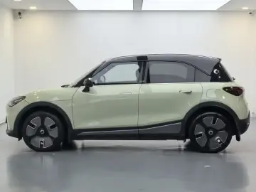 2022 Smart #1 с пробегом 14 600 км