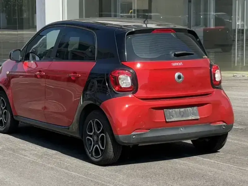 2018 Smart Forfour с пробегом 80 000 км