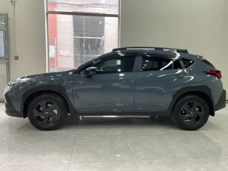 2024 Subaru Crosstrek с пробегом 25 000 км