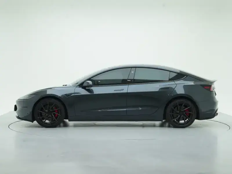 2024 Tesla Model 3 с пробегом 78 100 км