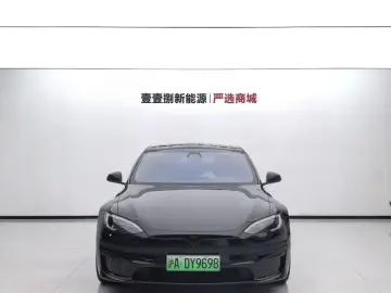 2023 Tesla Model S с пробегом 46 000 км