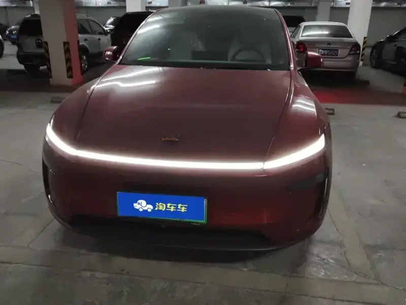 2026 Tesla Model Y с пробегом 2 000 км