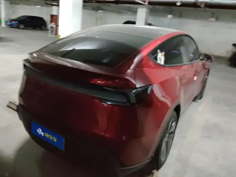 2026 Tesla Model Y с пробегом 2 000 км