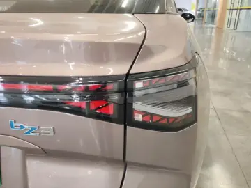 2023 Toyota bZ3 с пробегом 44 000 км