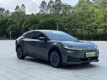 2026 Toyota bZ3 с пробегом 3 000 км
