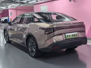 2023 Toyota bZ3 с пробегом 27 000 км