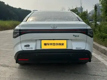 2023 Toyota bZ3 с пробегом 70 000 км