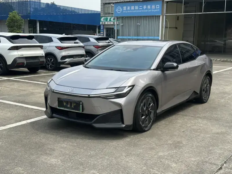 2023 Toyota bZ3 с пробегом 70 000 км