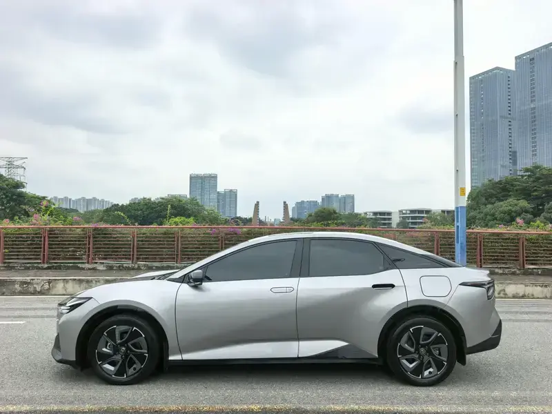 2024 Toyota bZ3 с пробегом 28 000 км