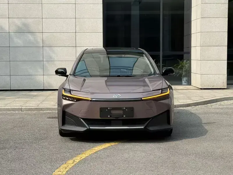 2023 Toyota bZ3 с пробегом 97 000 км