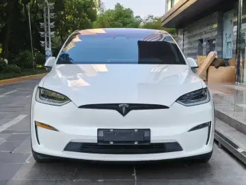 2023 Tesla Model X с пробегом 65 000 км