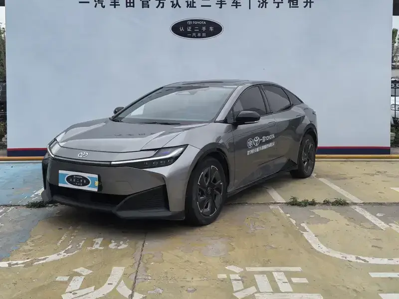 2023 Toyota bZ3 с пробегом 56 000 км