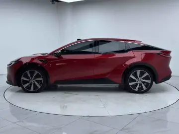 2025 Toyota bZ5 с пробегом 25 100 км