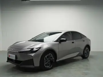 2023 Toyota bZ3 с пробегом 23 000 км