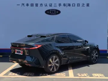 2025 Toyota bZ5 с пробегом 48 000 км