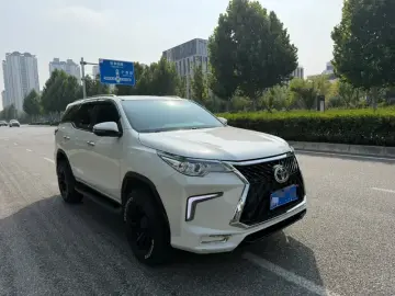 2020 Toyota Fortuner с пробегом 120 000 км