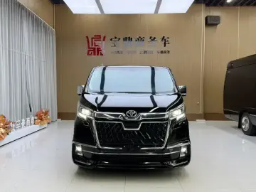2022 Toyota Granvia с пробегом 99 000 км