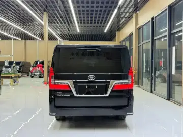 2022 Toyota Granvia с пробегом 99 000 км