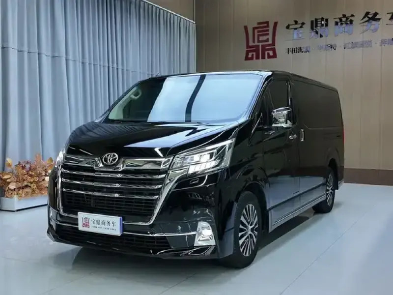 2024 Toyota Granvia с пробегом 51 200 км