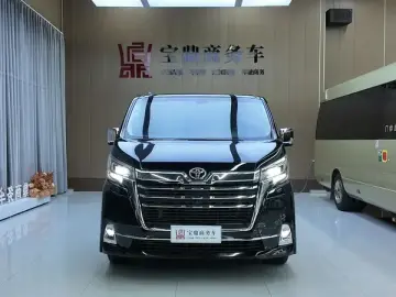 2024 Toyota Granvia с пробегом 51 200 км
