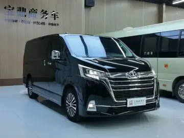 2024 Toyota Granvia с пробегом 51 200 км