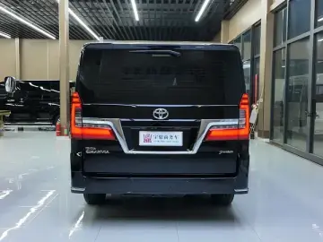 2024 Toyota Granvia с пробегом 51 200 км