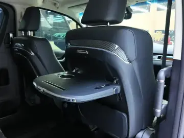 2024 Toyota Granvia с пробегом 51 200 км