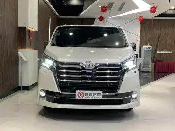 2022 Toyota Granvia с пробегом 46 000 км