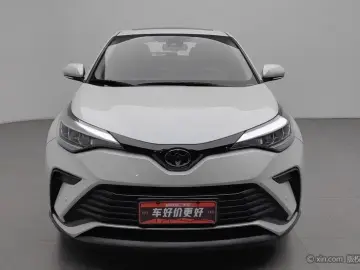 2022 Toyota Izoa с пробегом 17 000 км