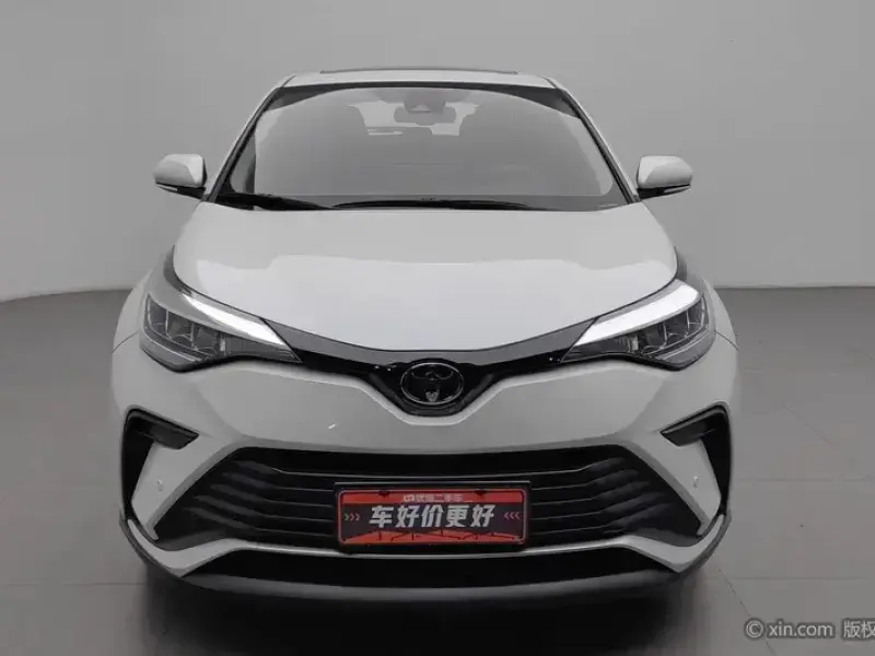 2022 Toyota Izoa с пробегом 17 000 км