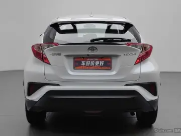 2022 Toyota Izoa с пробегом 17 000 км