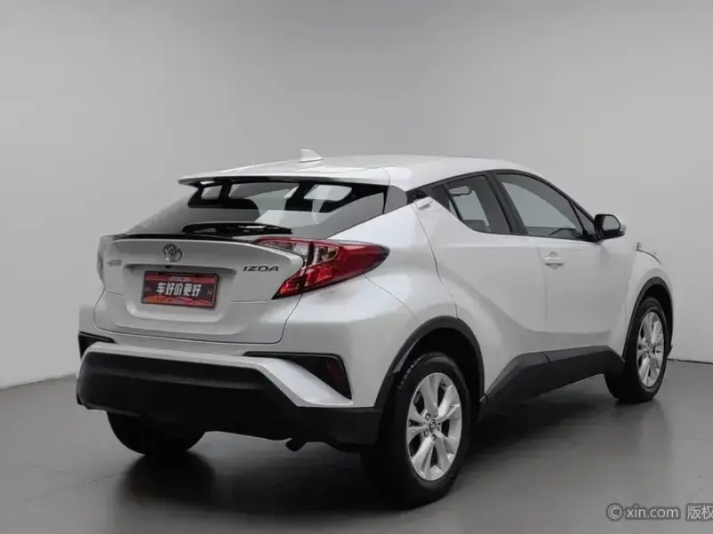 2022 Toyota Izoa с пробегом 17 000 км