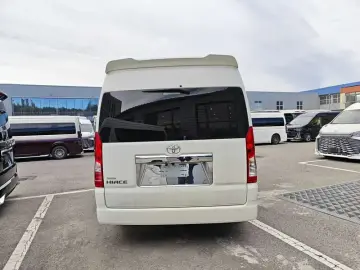 2022 Toyota HiAce с пробегом 500 км