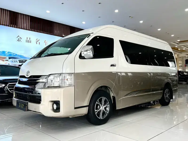 2011 Toyota HiAce с пробегом 37 000 км