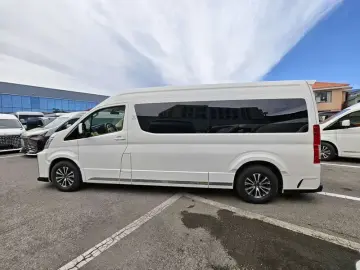 2025 Toyota HiAce с пробегом 500 км