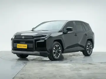 2026 Toyota RAV4 с пробегом 3 200 км
