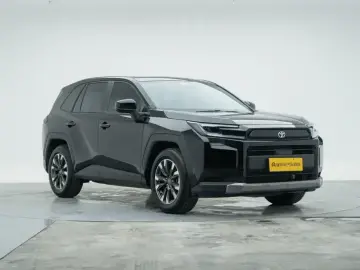 2026 Toyota RAV4 с пробегом 3 200 км
