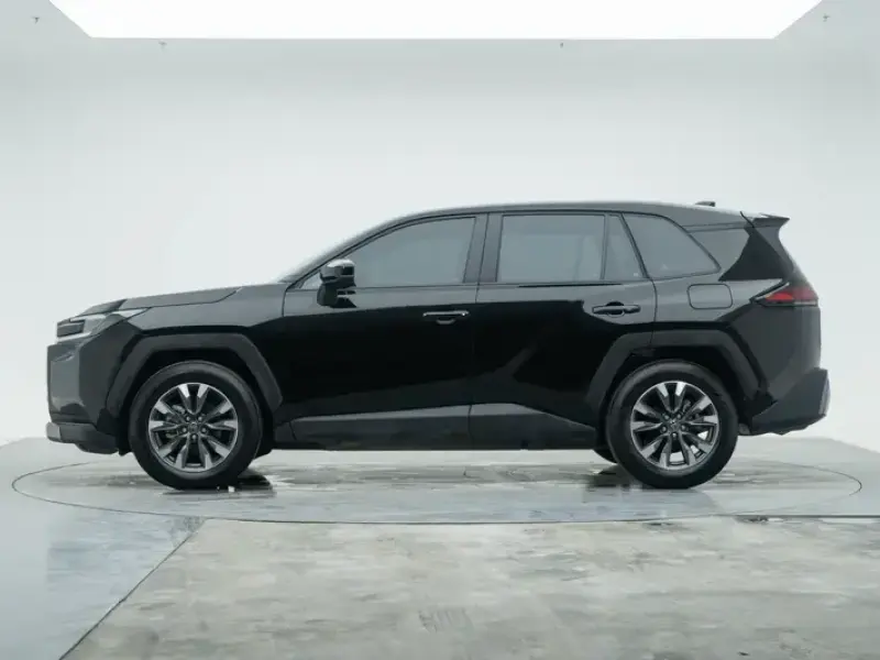 2026 Toyota RAV4 с пробегом 3 200 км
