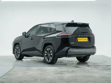 2026 Toyota RAV4 с пробегом 3 200 км