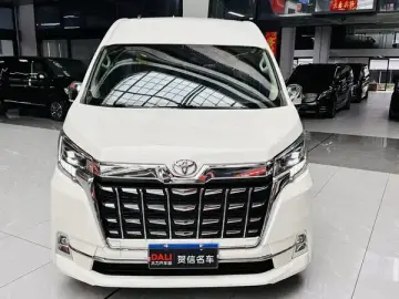 2024 Toyota HiAce с пробегом 25 000 км