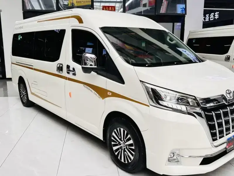 2024 Toyota HiAce с пробегом 25 000 км