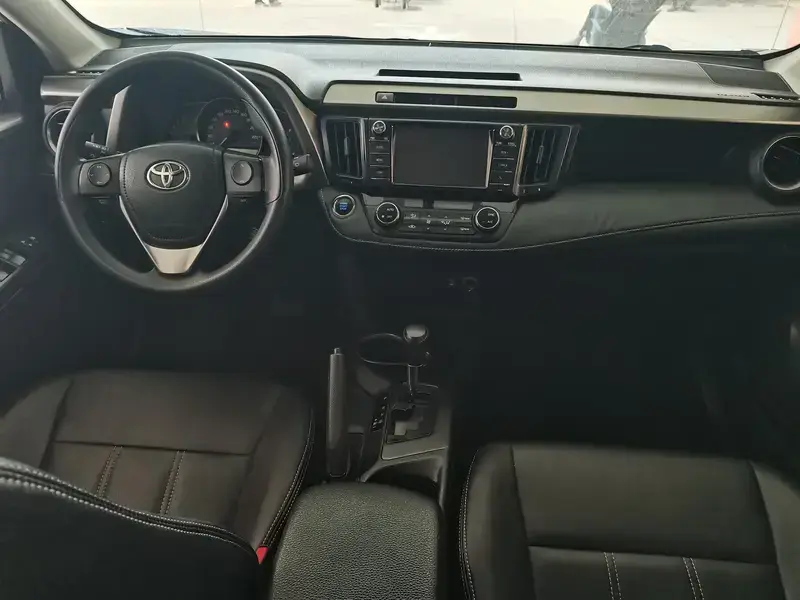 2018 Toyota RAV4 с пробегом 164 000 км