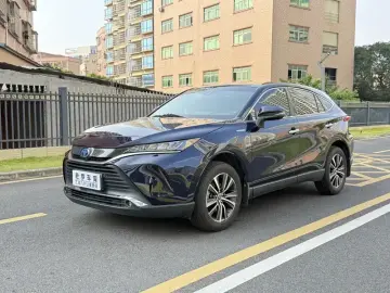 2022 Toyota Harrier с пробегом 52 400 км