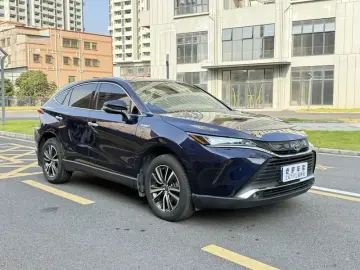 2022 Toyota Harrier с пробегом 52 400 км