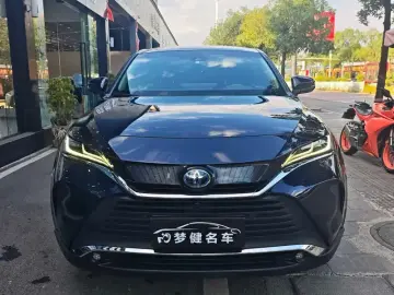 2022 Toyota Harrier с пробегом 92 000 км